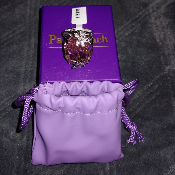 Ring - Picture 3 of 3